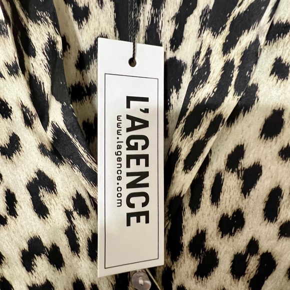L'AGENCE Aoki 3/4 Quarter Silk Charmeuse Blouse in Animal Print (XS) - Picture 7 of 8